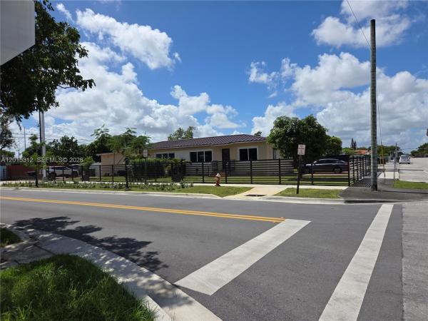 1680 E 5th Ave, Hialeah, Florida 33010, image 1