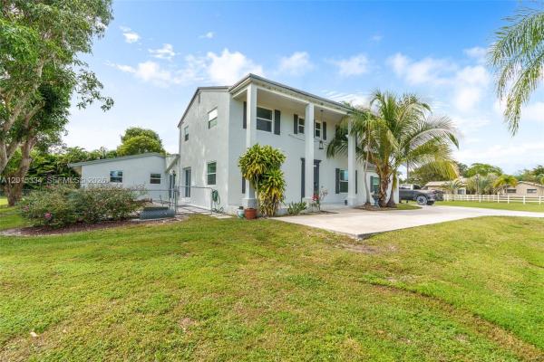 Parkland Ranches, 7601 NW 82nd Ter, Parkland, Florida 33067, image 1