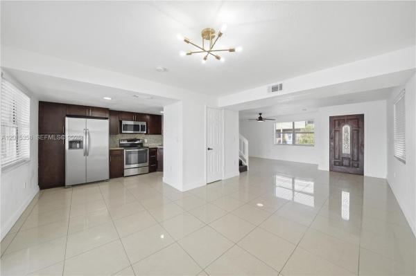 5320 W 26th Ave #108, Hialeah, Florida 33016, image 1