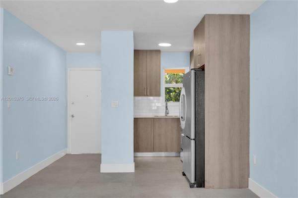 1250 SW 4th St #6, Miami, Florida 33135, image 2
