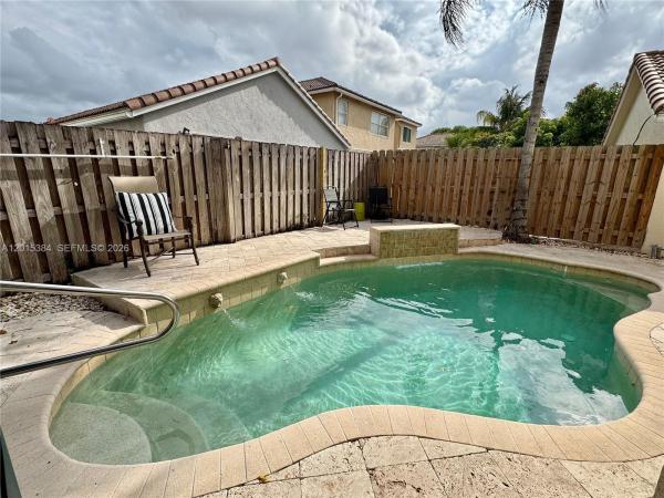 The Islands At Lake Charleston, 6864 Sugarloaf Key St, Lake Worth, Florida 33467, image 1
