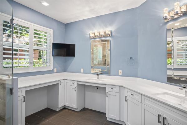 Rolling Hills Golf And Tennis Club, 8146 N Savannah Cir, Davie, Florida 33328, image 2