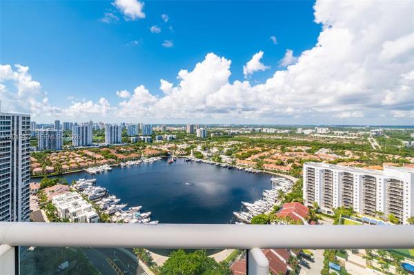 North Tower At The Point, 21205 NE 37th Ave #3107, Aventura, Florida 33180, image 3
