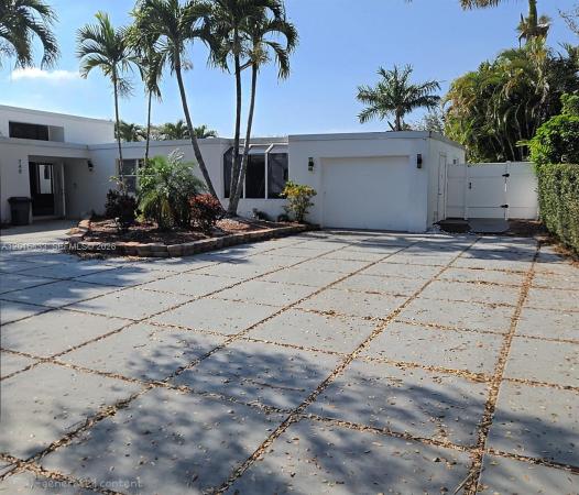 Jacaranda Country Club West, 740 Conch Shell Pl, Plantation, Florida 33324, image 1