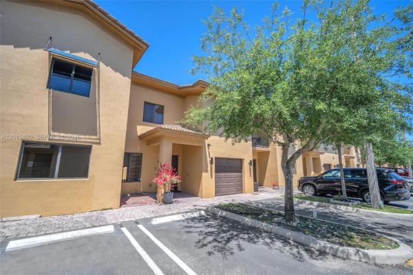 Kasalta Villas, 11115 W Okeechobee Rd #175, Hialeah Gardens, Florida 33018, image 3