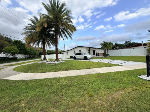 Bel Aire, 18601 Belview Dr, Cutler Bay, Florida 33157, image 1