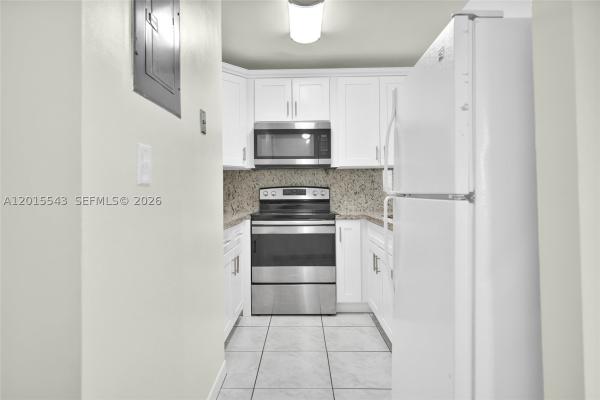 11715 SW 18th St #410, Unincorporated Dade County, Florida 33175, image 2