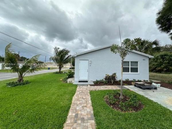 Riviera Beach No HOA, 101 W 11th St #2, Riviera Beach, Florida 33404, image 1