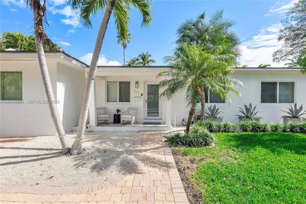 Tropical Isle Homes, 301 Hampton Ln, Key Biscayne, Florida 33149, image 1