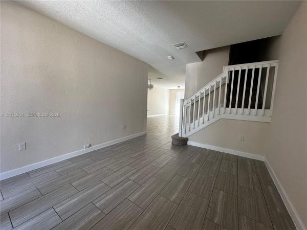 1036 NE 208th St, Unincorporated Dade County, Florida 33179, image 2