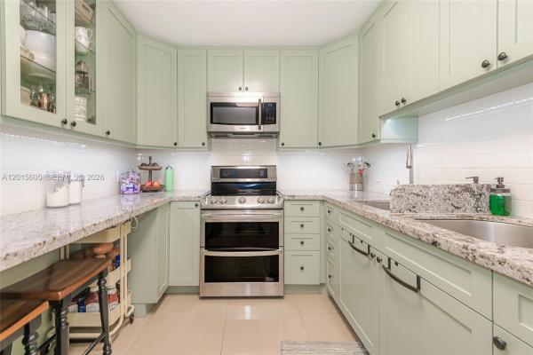 Royal Embassy, 5750 Collins Ave #3J, Miami Beach, Florida 33140, image 1