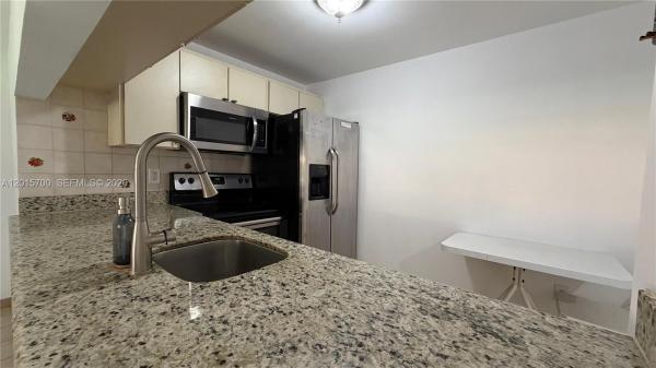 Lago Grande, 6385 W 27th Ave #11-3, Hialeah, Florida 33016, image 1