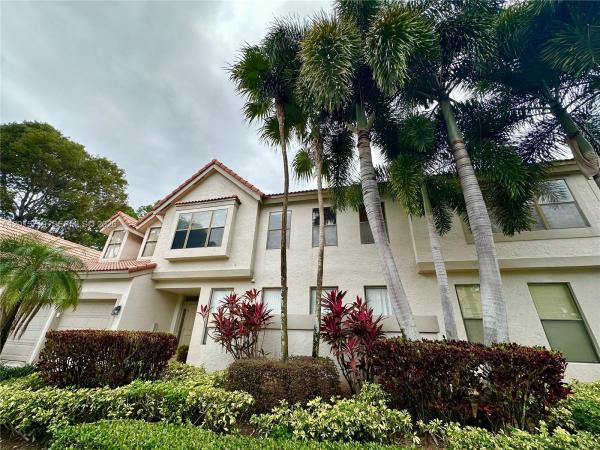 Coach Houses Of Town Place, 5790 Coach House Cir #E, Boca Raton, Florida 33486, image 2