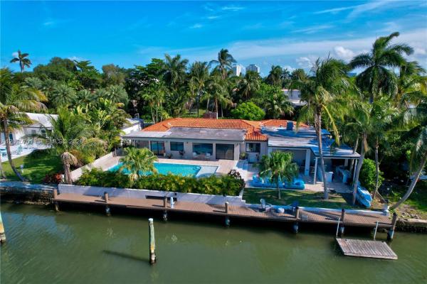 1141 NE 90th St, Unincorporated Dade County, Florida 33138, image 1