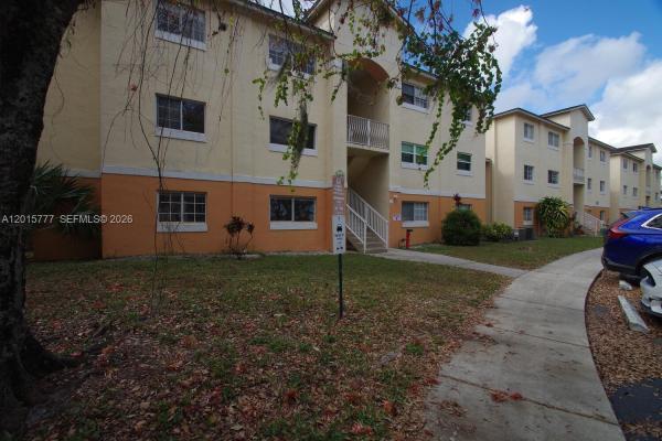 Lakewood At Emerald Hills, 3680 N 56th Ave #805, Hollywood, Florida 33021, image 1
