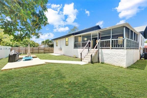 Aurora Park, 9750 SW 211th St, Cutler Bay, Florida 33189, image 2