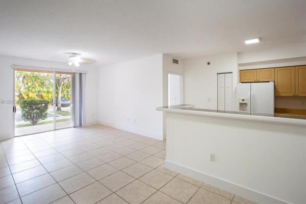 6861 SW 44th St #109, Unincorporated Dade County, Florida 33155, image 1