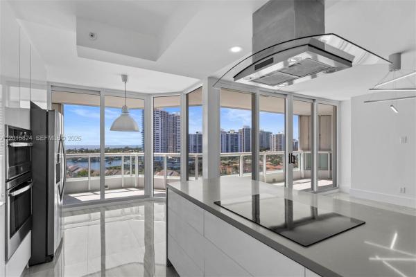 South Tower At The Point, 21055 NE 37th Ave #1409, Aventura, Florida 33180, image 1