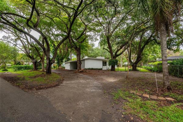 Pine Tree Estates, 12725 SW 80th Ave, Pinecrest, Florida 33156, image 1