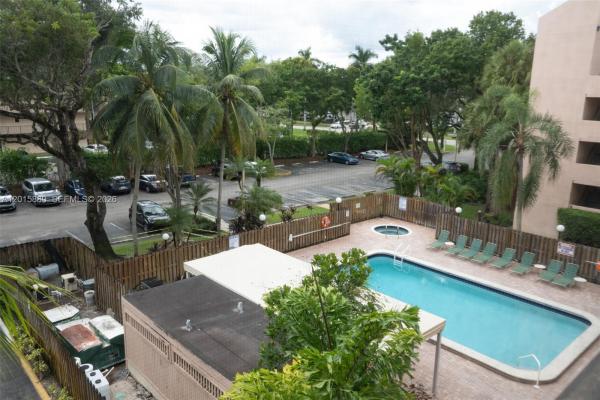 Royal Palm At Plantation, 6800 Cypress Rd #415, Plantation, Florida 33317, image 1