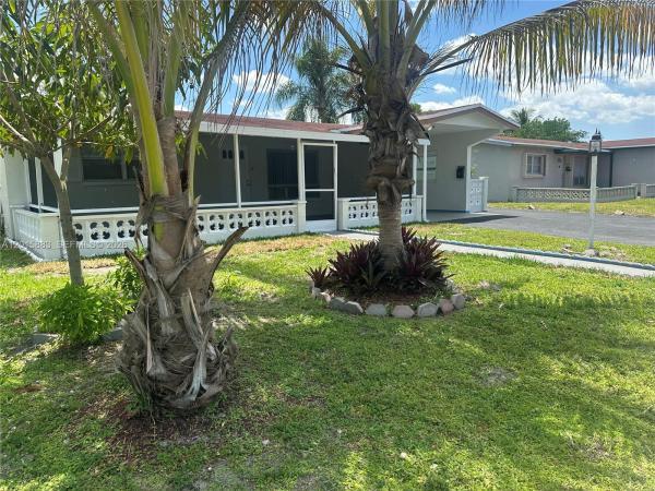 Oakland Estates, 4616 NW 39th St, Lauderdale Lakes, Florida 33319, image 1