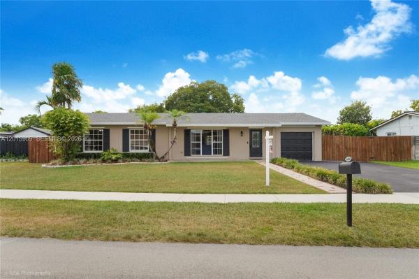 10460 SW 123rd Ct, Unincorporated Dade County, Florida 33186, image 1