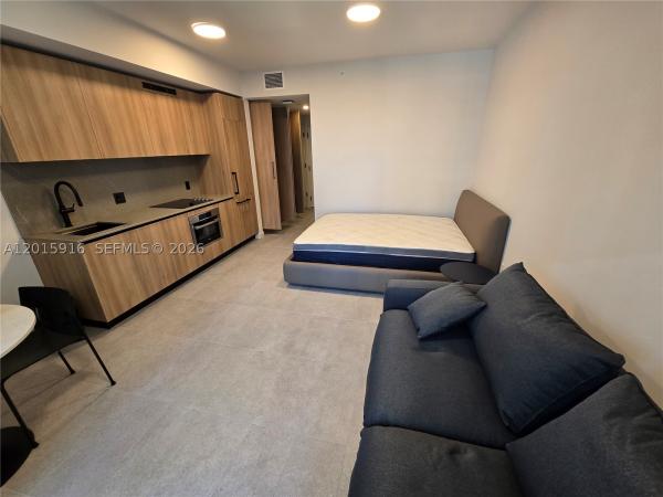 121 NE 5th St #709, Miami, Florida 33132, image 3