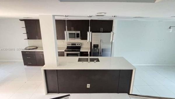 Townhouses At Jacaranda, 8195 NW 8th Mnr #3, Plantation, Florida 33324, image 2