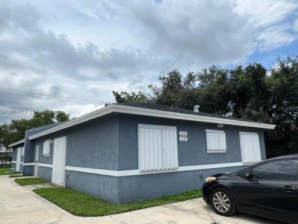 2249 NW 66th St, Unincorporated Dade County, Florida 33147, image 2