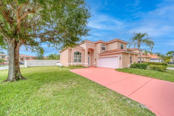 6554 Geneva St, Lake Worth, Florida 33467, image 1