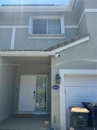 Lighthouse Pointe Villas, 5402 Pointe Villa Dr #B, Lighthouse Point, Florida 33064, image 2