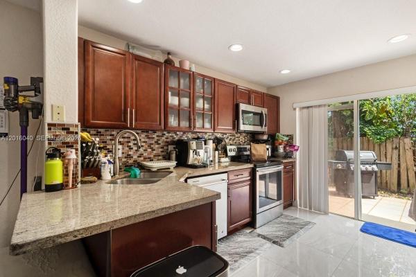 5605 NW 109th Ave #71, Doral, Florida 33178, image 1