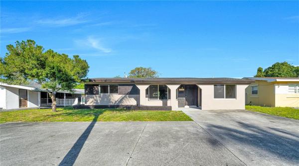 Miramar Residential, 2512 Alcazar Dr, Miramar, Florida 33023, image 1