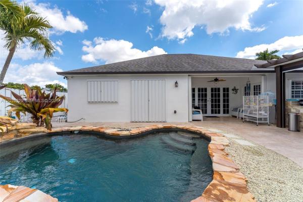 15480 SW 144th Ave, Unincorporated Dade County, Florida 33177, image 1