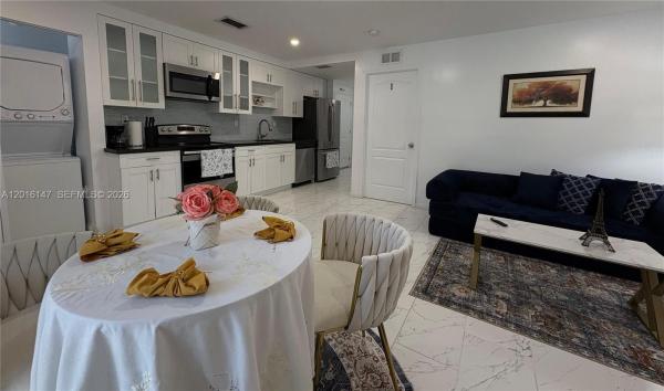 3872 Grand Ave #A, Miami, Florida 33133, image 1