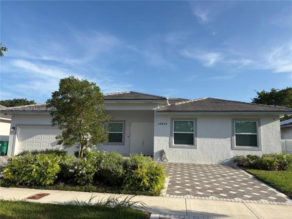 12622 SW 224th St, Unincorporated Dade County, Florida 33170, image 1