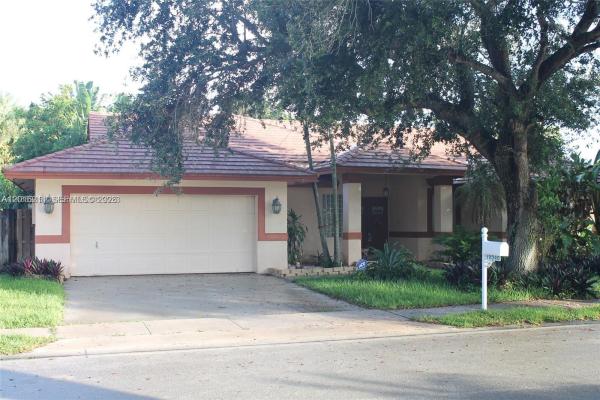Emerald Lake Estates At The Landings, 10340 SW 15th St, Pembroke Pines, Florida 33025, image 1