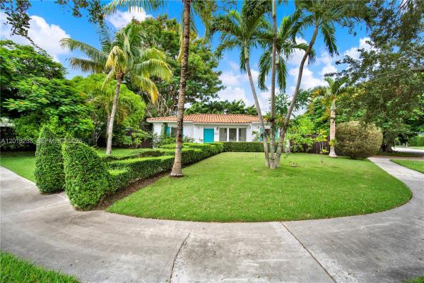 6890 SW 51st St, Unincorporated Dade County, Florida 33155, image 1