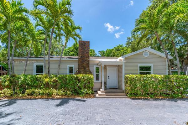 Douglas Circle, 3610 S Douglas Rd, Miami, Florida 33133, image 1
