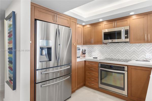 Club Atlantis, 2555 Collins Ave #2205, Miami Beach, Florida 33140, image 1
