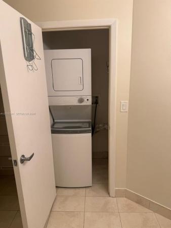 Quantum On The Bay, 1900 N Bayshore Dr #1707, Miami, Florida 33132, image 1