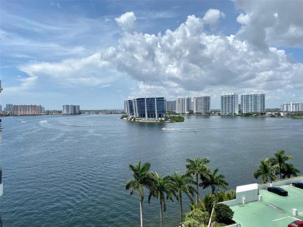 Mystic Pointe Tower 200, 19101 NE 36th Ct #1102, Aventura, Florida 33180, image 1