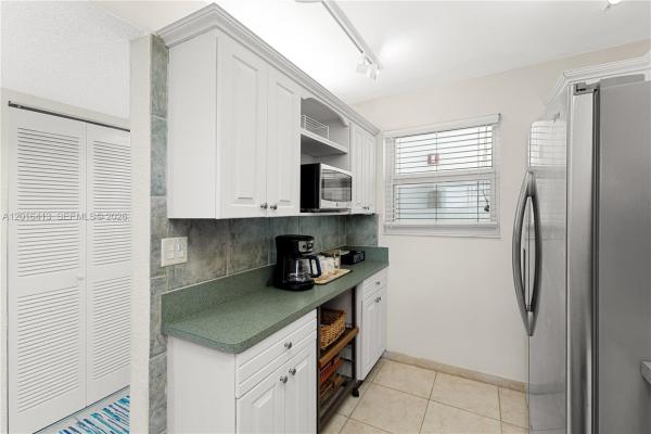 Delphi Towers, 1391 S Ocean Blvd #409, Pompano Beach, Florida 33062, image 2