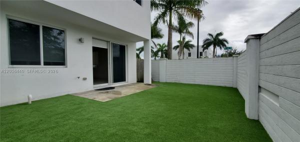 7210 NW 103rd Path, Doral, Florida 33178, image 1