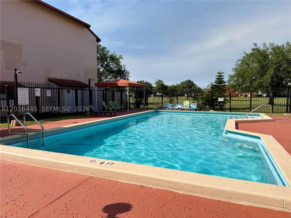 425 W Park Dr #10, Unincorporated Dade County, Florida 33172, image 3