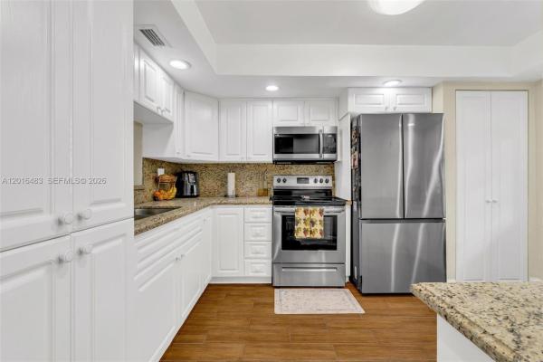 Colony Point, 1101 Colony Point Cir #309, Pembroke Pines, Florida 33026, image 1