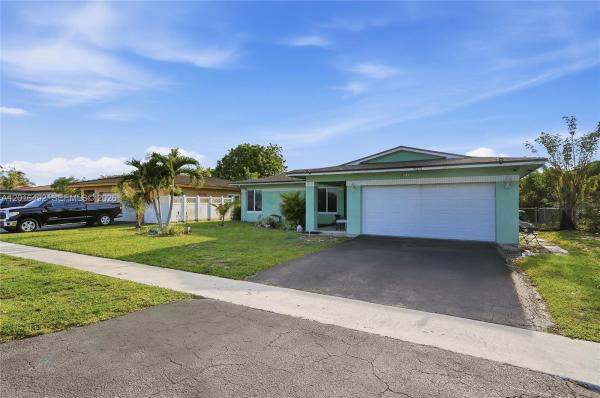 Sunflower, 8271 NW 68th Ter, Tamarac, Florida 33321, image 1