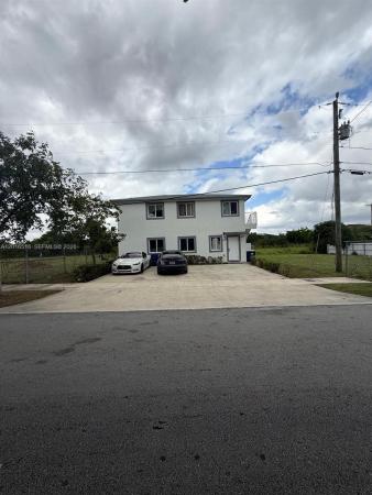 2121 NW 72nd St, Unincorporated Dade County, Florida 33147, image 1