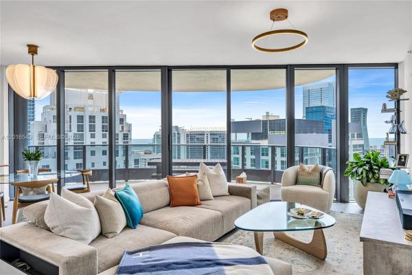 Brickell Flatiron, 1000 Brickell Plz #4601, Miami, Florida 33131, image 1