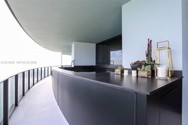 Porsche Design Tower, 18555 Collins Ave #4605, Sunny Isles Beach, Florida 33160, image 2